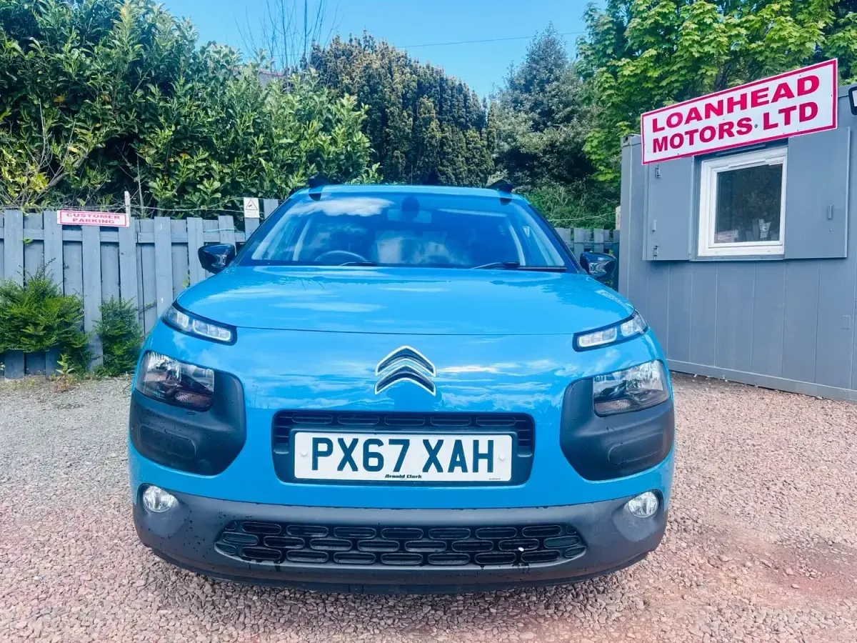 Used Citroën C4 Cactus Flair 82 HP (60 kW) 2017 Blue Hatchback