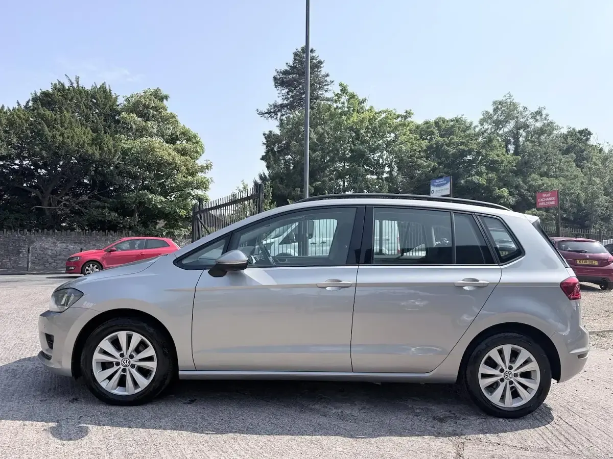 Used VW Golf Sportsvan SE 2017 Silver MPV