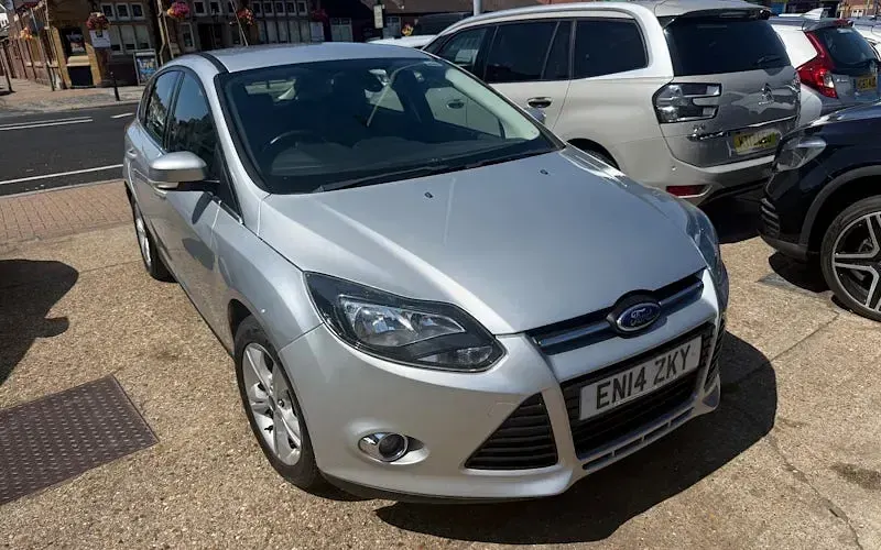 Used Ford Focus Zetec 125 HP (91 kW) 2014 Hatchback