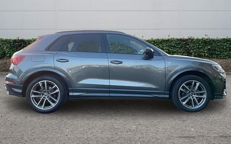 Used Audi Q3 Black Edition 150 HP (110 kW) 2023 Grey SUV