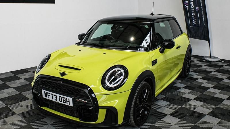 Usado Mini Cooper S Hatch 2024 Amarelo Citadino