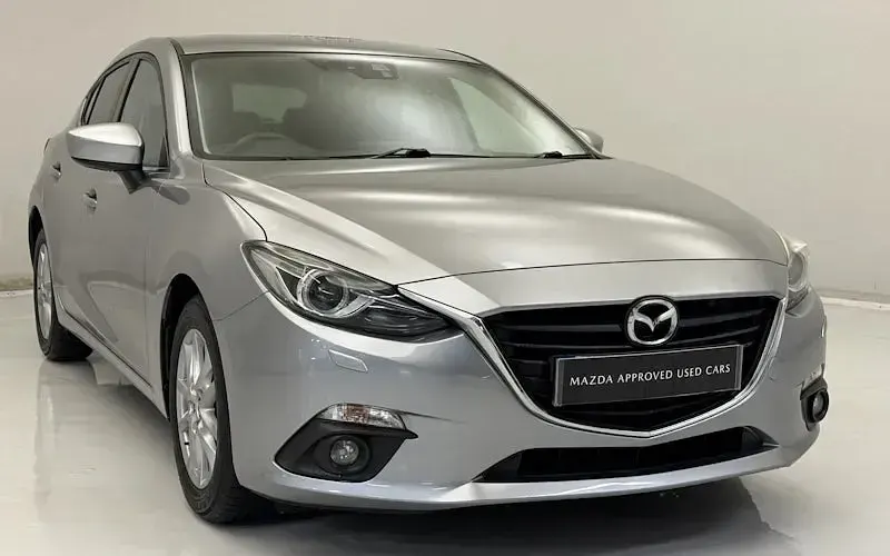 Used Mazda 3 120 HP (88 kW) 2016 Hatchback