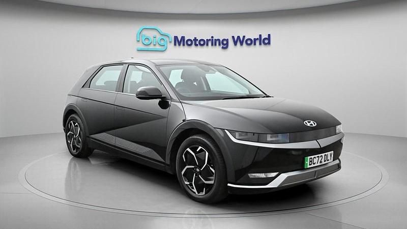 Used Hyundai Ioniq SE 125 kW (170 HP) 2023 Hatchback