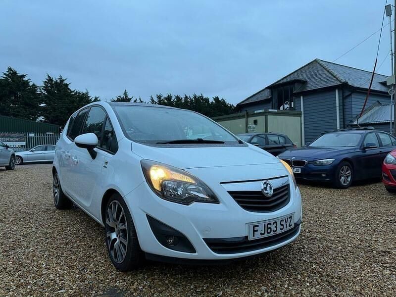 Used Vauxhall Meriva Active 2013 White MPV