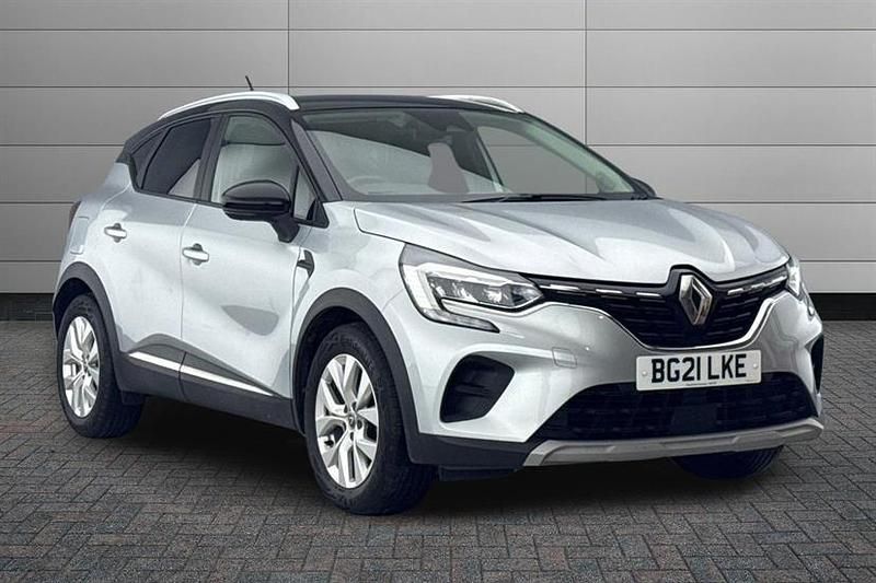 Used Renault Captur Iconic 95 HP (69 kW) 2021 Highland grey with diamond black roof SUV