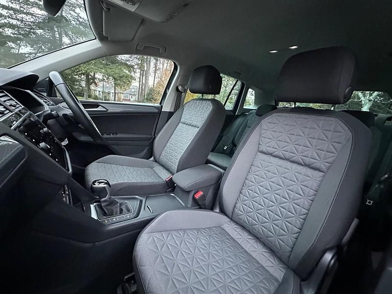 Used VW Tiguan Life 242 HP (177 kW) 2022 Grey SUV