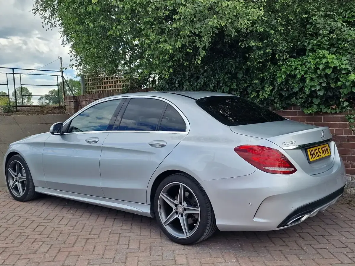 Used Mercedes C200 AMG line 2015 Silver Sedan
