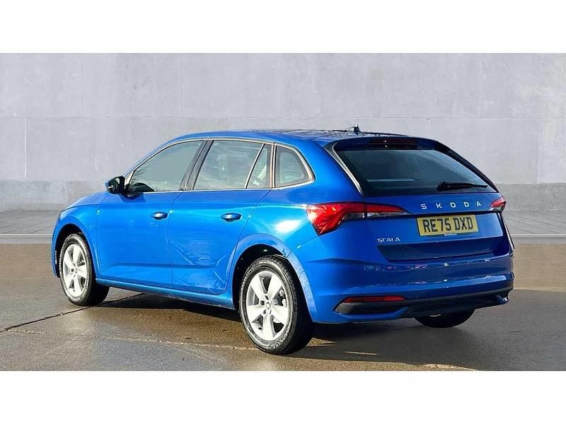 Used Skoda Scala SE 116 HP (85 kW) 2025 Race blue metallic Hatchback