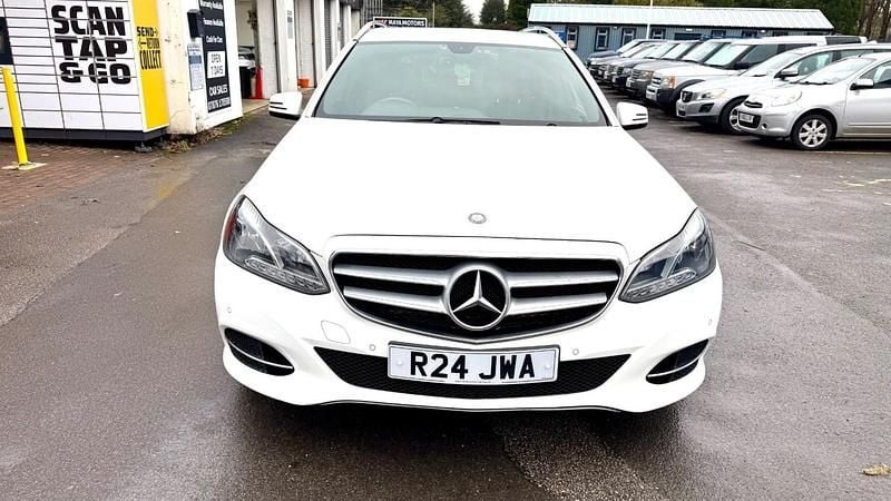 Used Mercedes E220 SE 170 HP (125 kW) 2014 White Estate