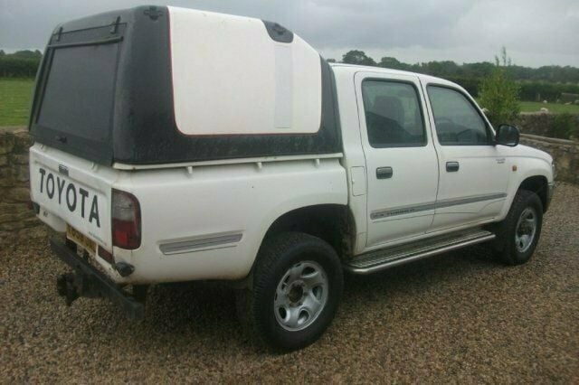 Used Toyota HiLux 2001 Pickup