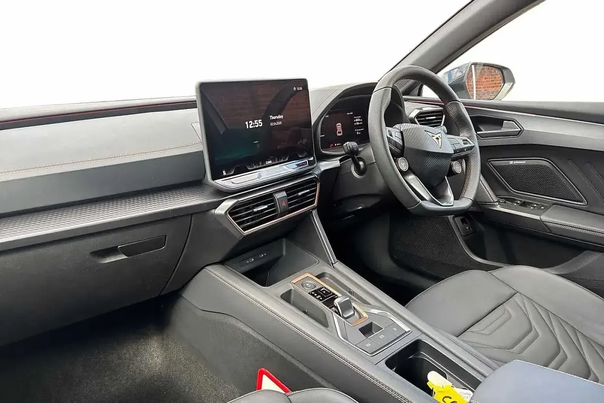 Used Cupra Leon 2026 Glacial white Hatchback