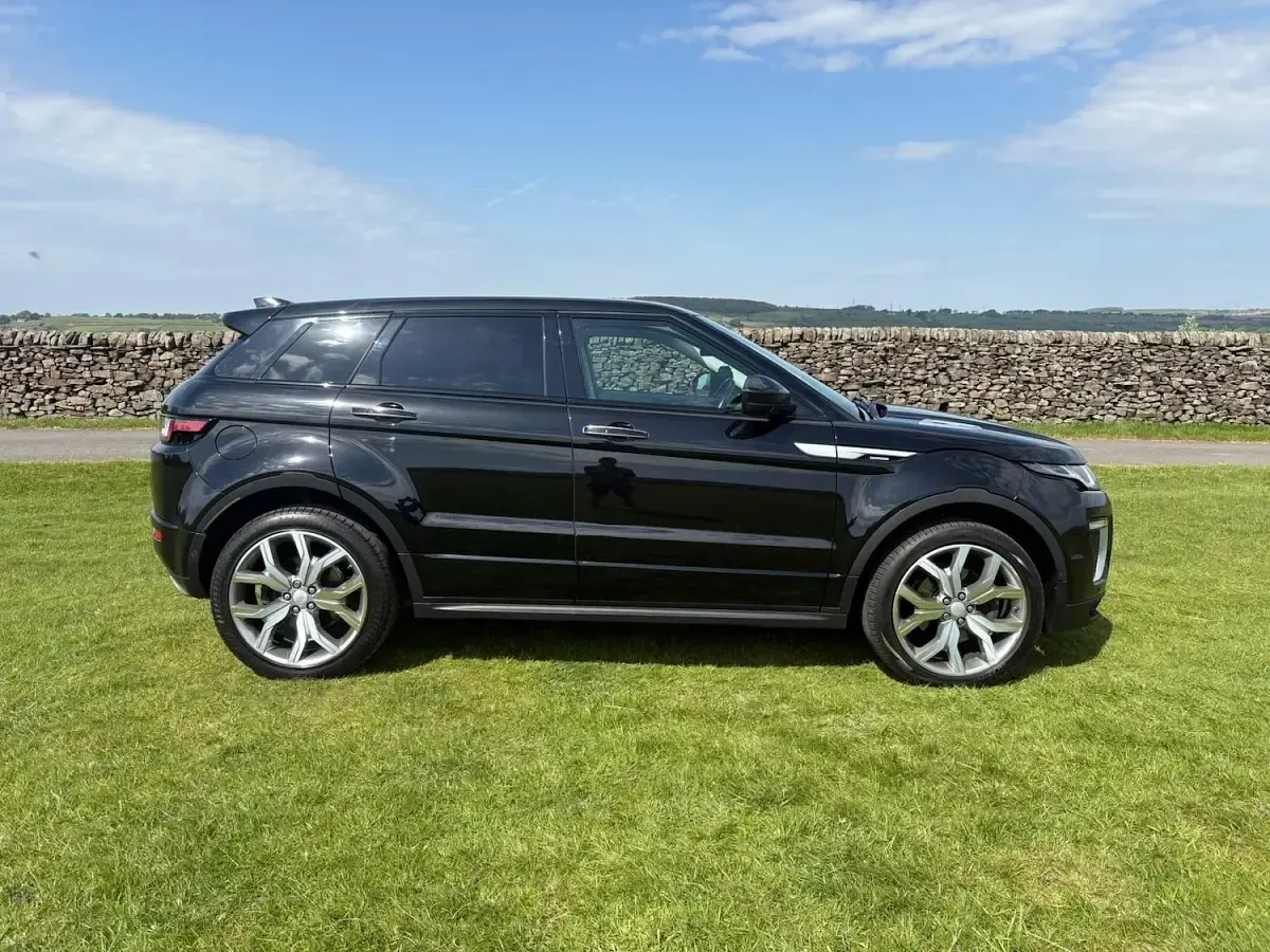 Used Land Rover Range Rover evoque Autobiography 2017 Black Estate