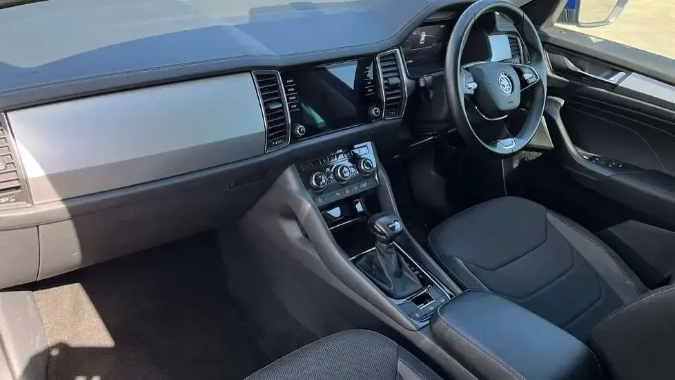 Second-hand Skoda Kodiaq SE Drive 150 CP (110 kW) 2023 Albastru SUV