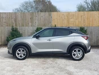 Used Nissan Juke N-Connecta 114 HP (83 kW) 2021 Silver SUV