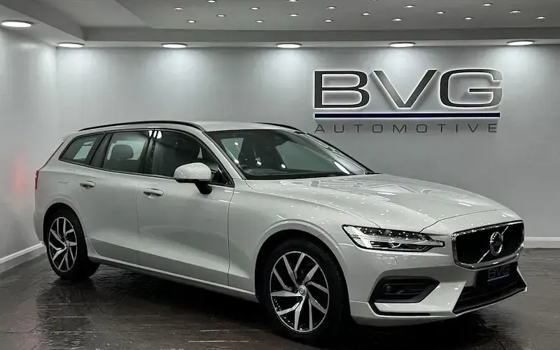 Usado Volvo V60 Momentum 190 HP (139 kW) 2018 Carrinha
