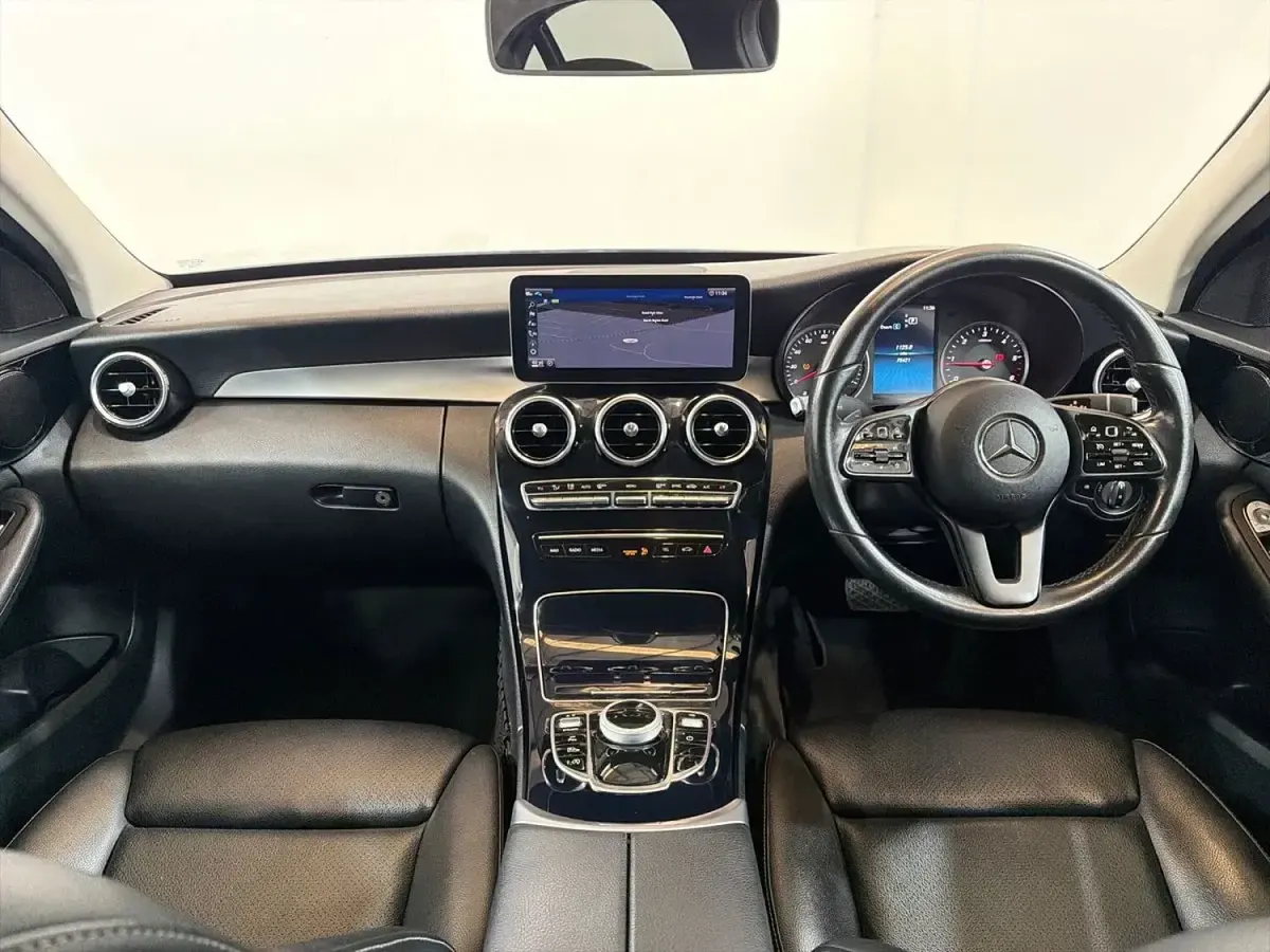 Used Mercedes C220 SE 2019 Blue Sedan