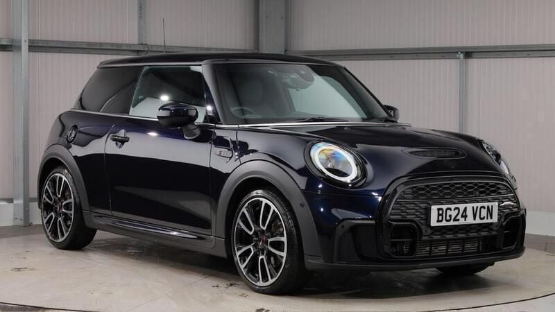 Black Used 2024 Mini Cooper S Hatch Hatchback | £25,000 (Fair price) - Image 1/4