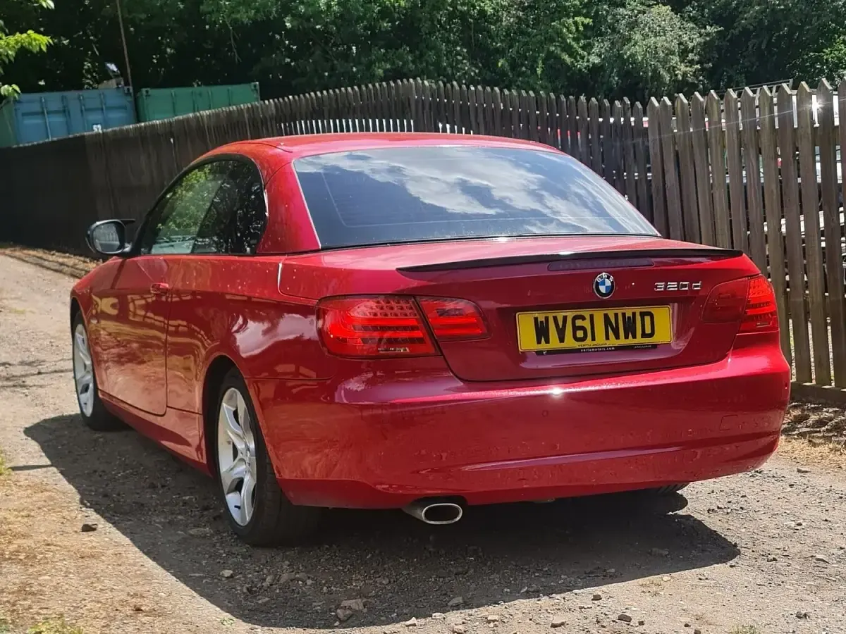 Used BMW 320 Cabriolet 184 HP (135 kW) 2012 Red Cabriolet
