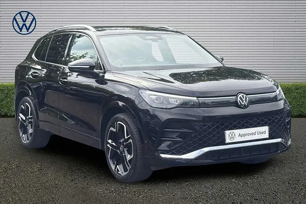 Used VW Tiguan R-line 150 HP (110 kW) 2024 SUV