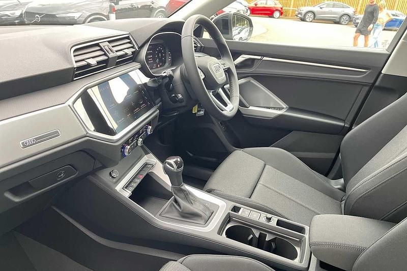 Used Audi Q3 Sport 150 HP (110 kW) 2025 Mythos black, metallic SUV