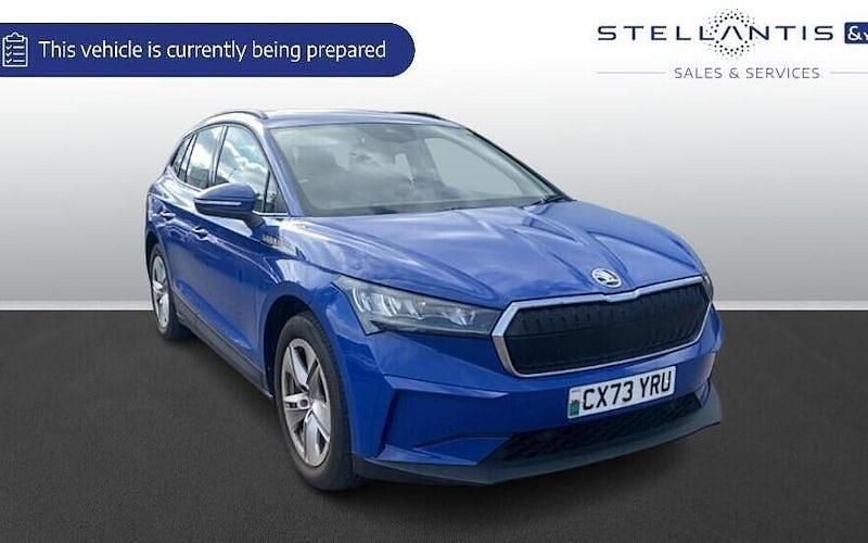 Used 2023 Skoda Enyaq iV Loft SUV | £20,778 (A bit pricey) - Image 1/1