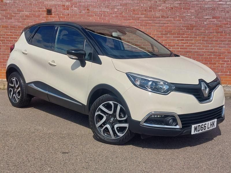Cream Used 2016 Renault Captur Dynamique SUV | £8,995 (Fair price) - Image 1/4