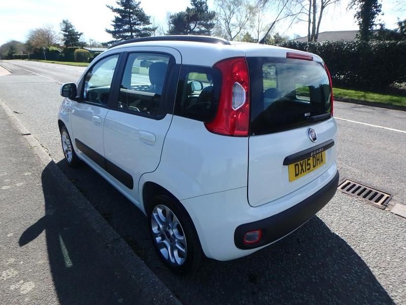 Used Fiat Panda Easy 85 HP (62 kW) 2015 White Hatchback