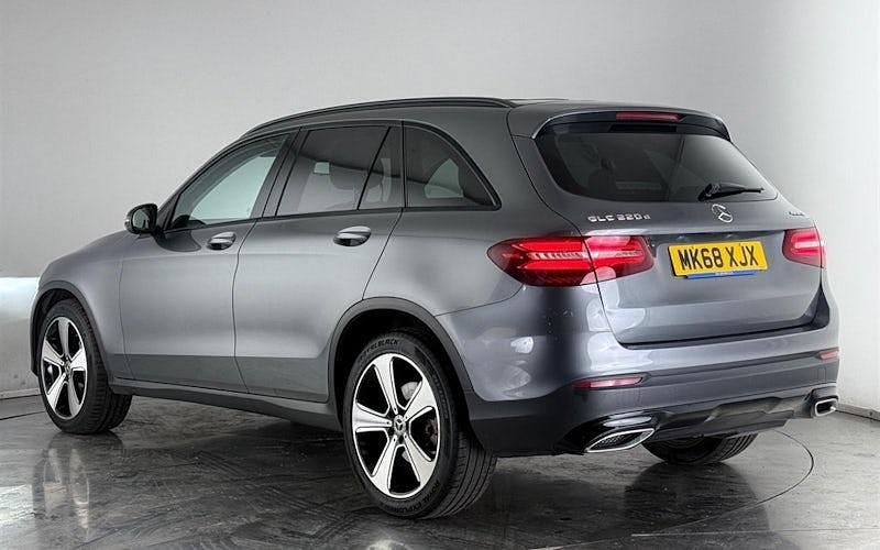 Used Mercedes GLC220 Urban 170 HP (125 kW) 2018 Grey Estate