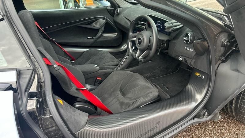 Used McLaren 750S 750 HP (551 kW) 2024 Grey Coupe