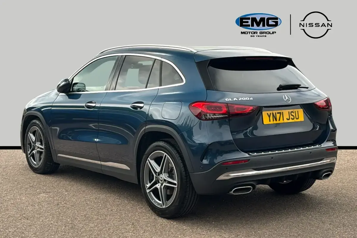 Used Mercedes GLA200 AMG Line Premium 150 HP (110 kW) 2021 Blue SUV