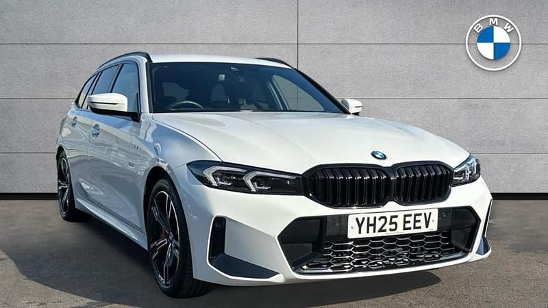 White Used 2025 BMW 320 M Sport Estate | £34,244 (Fair price) - Image 1/4