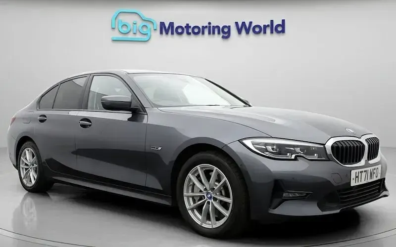 Used BMW 330e 292 HP (214 kW) 2022 Sedan