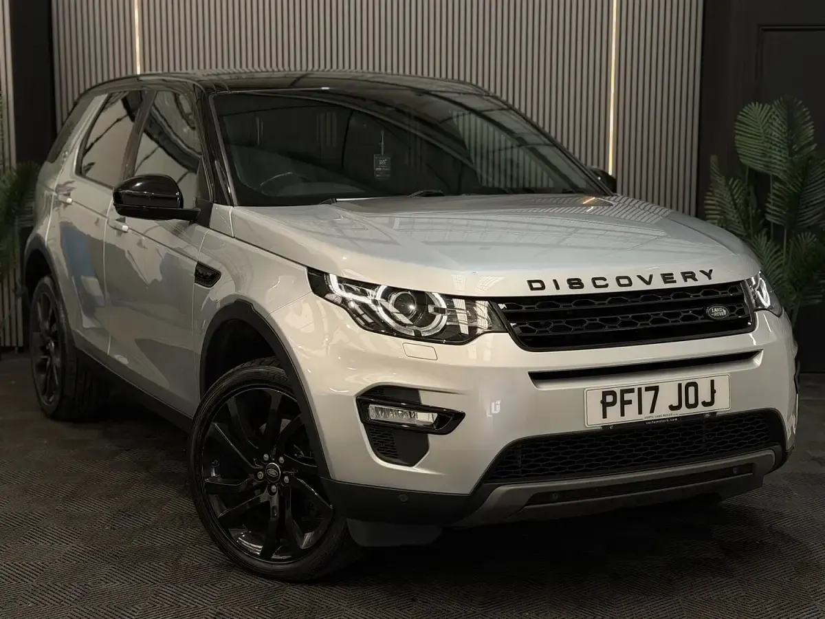 Used Land Rover Discovery Sport HSE 180 HP (132 kW) 2017 Silver SUV