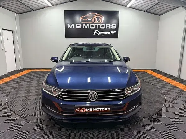 Used VW Passat Business 120 HP (88 kW) 2018 Blue Sedan