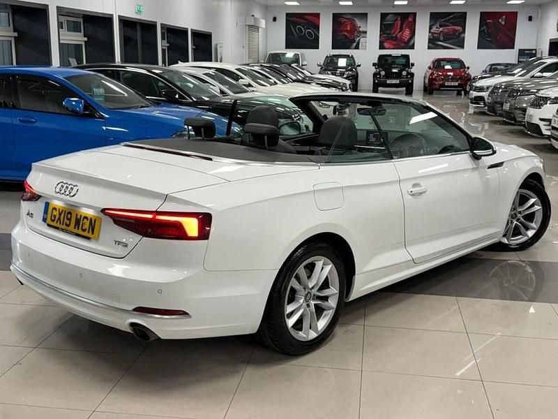 Usado Audi A5 Cabriolet Sport 190 HP (139 kW) 2019 Branco Cabrios