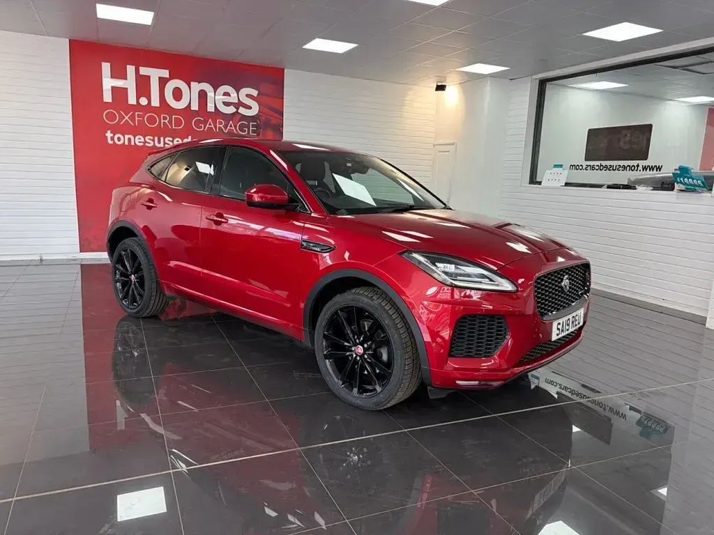 Used Jaguar E-Pace R-Dynamic 150 HP (110 kW) 2019 Red SUV