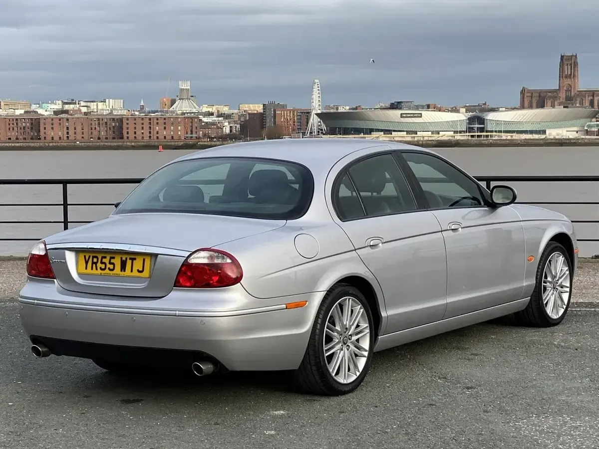 Used Jaguar S-Type S 200 HP (147 kW) 2006 Silver Sedan