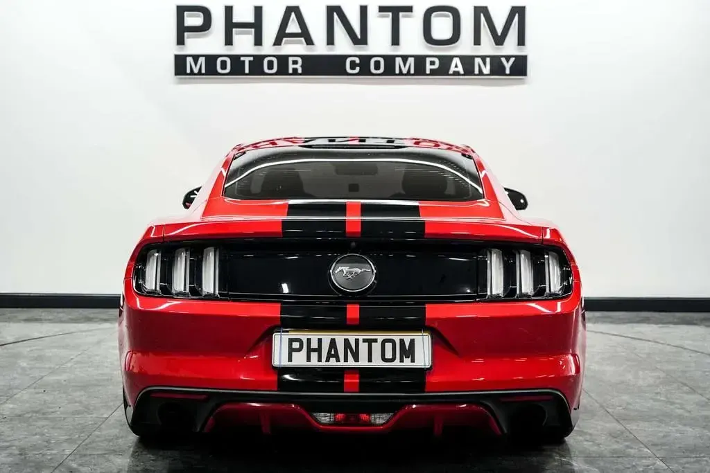 Used Ford Mustang Fastback 317 HP (233 kW) 2016 Red Coupe