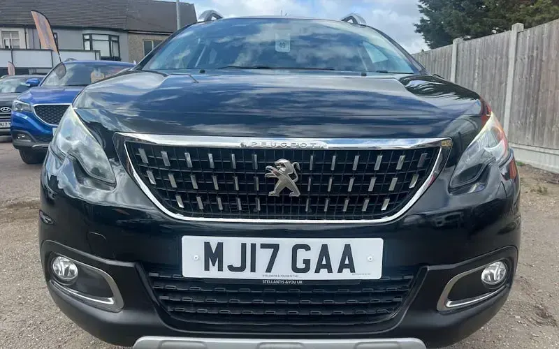Used Peugeot 2008 Allure 120 HP (88 kW) 2017 Black SUV