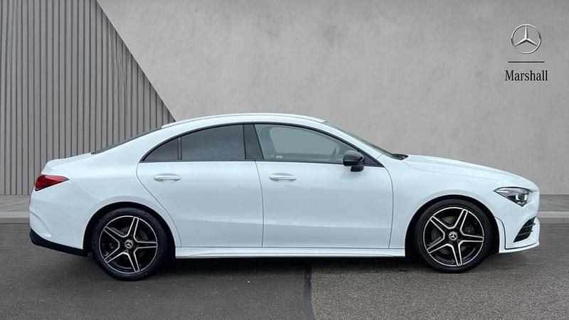 Used Mercedes CLA200 Executive 163 HP (119 kW) 2023 White