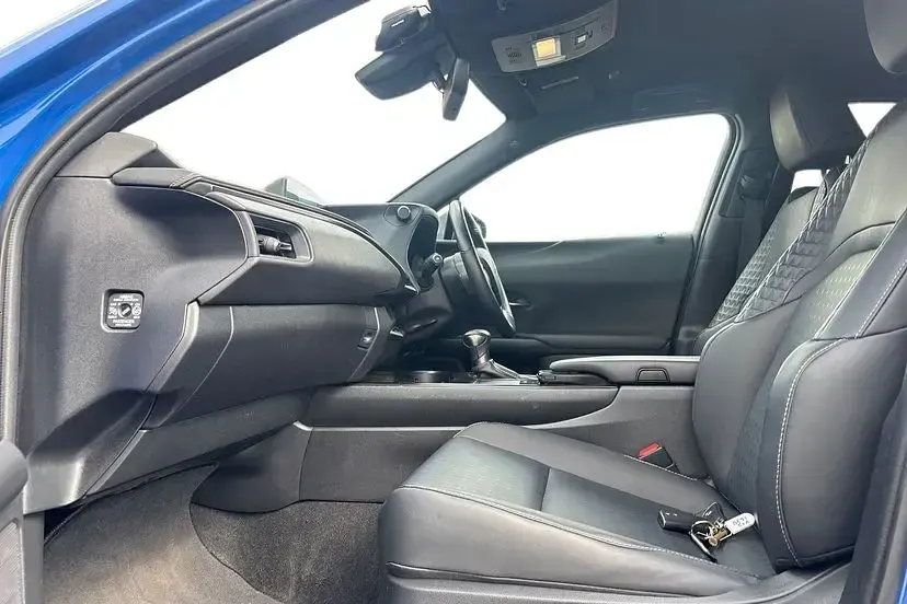 Used Lexus UX Sport Line 181 HP (133 kW) 2021 Blue SUV
