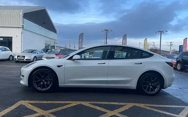 Used Tesla Model 3 Long Range AWD 258 kW (351 HP) 2023 Sedan