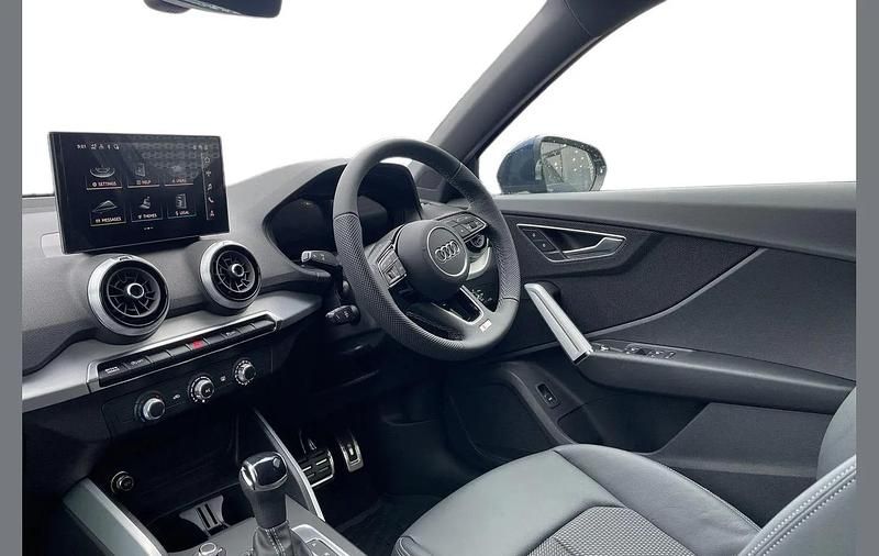 Used Audi Q2 S-Line 147 HP (108 kW) 2025 Blue SUV