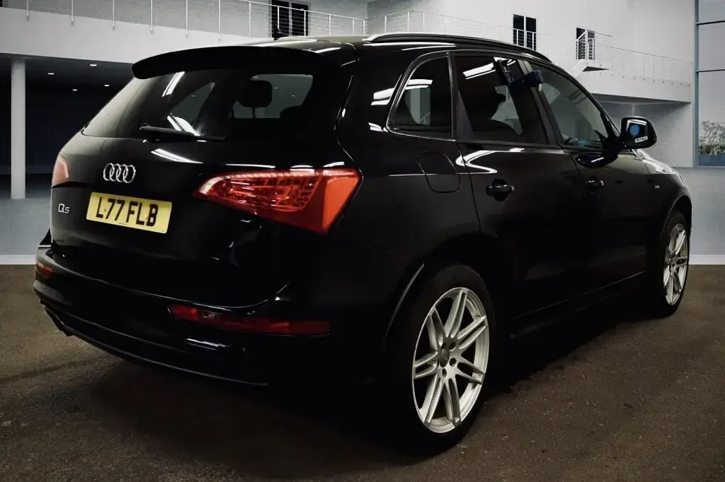Used Audi Q5 Black Edition 170 HP (125 kW) 2009 Black SUV