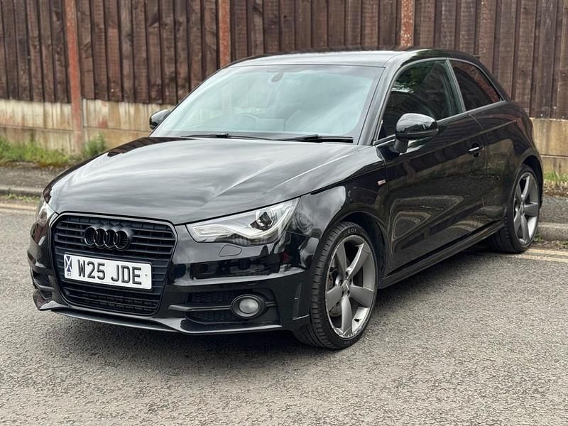 Begagnad Audi A1 Black Edition 2014 Svart Halvkombi