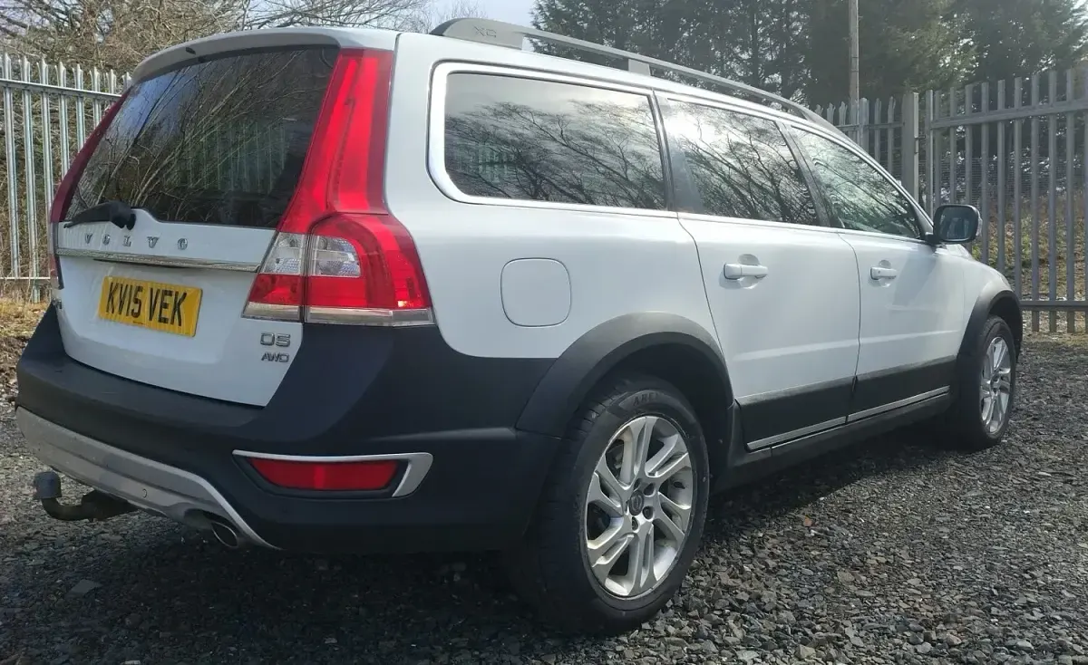 Used Volvo XC70 2015 White Estate