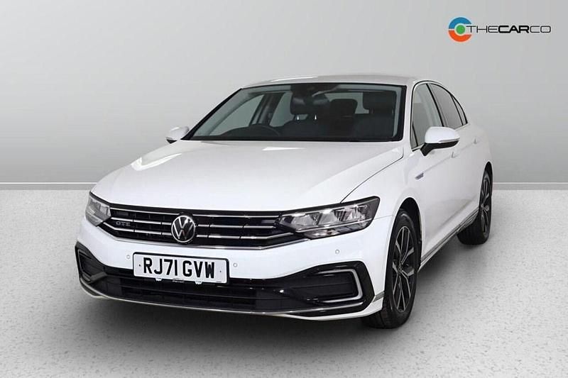 Used VW Passat GTE 218 HP (160 kW) 2021 White Sedan