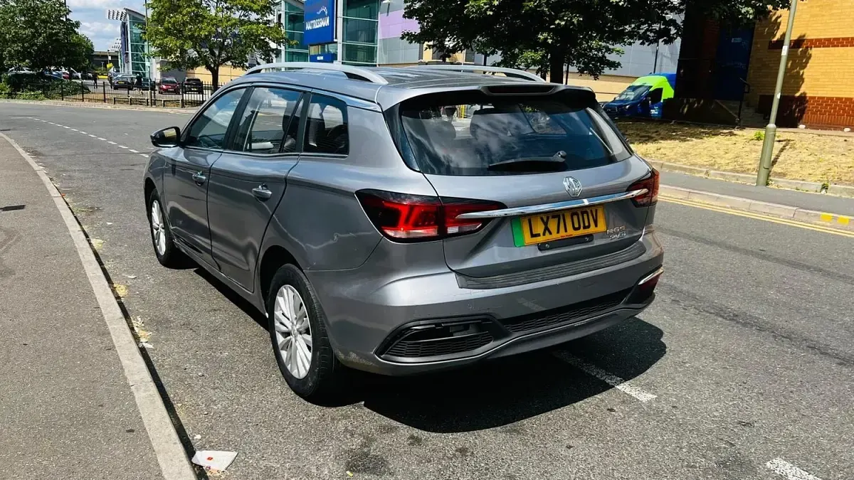Used MG MG5 EV Exclusive 114 kW (156 HP) 2021 Silver Estate