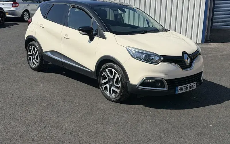 Second-hand Renault Captur Dynamique 90 CP (66 kW) 2016 SUV