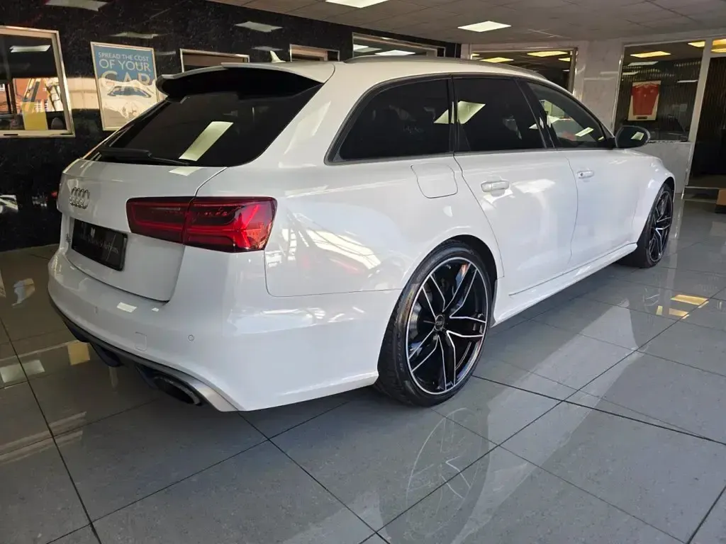 Used Audi RS6 Performance 605 HP (444 kW) 2017 White Estate